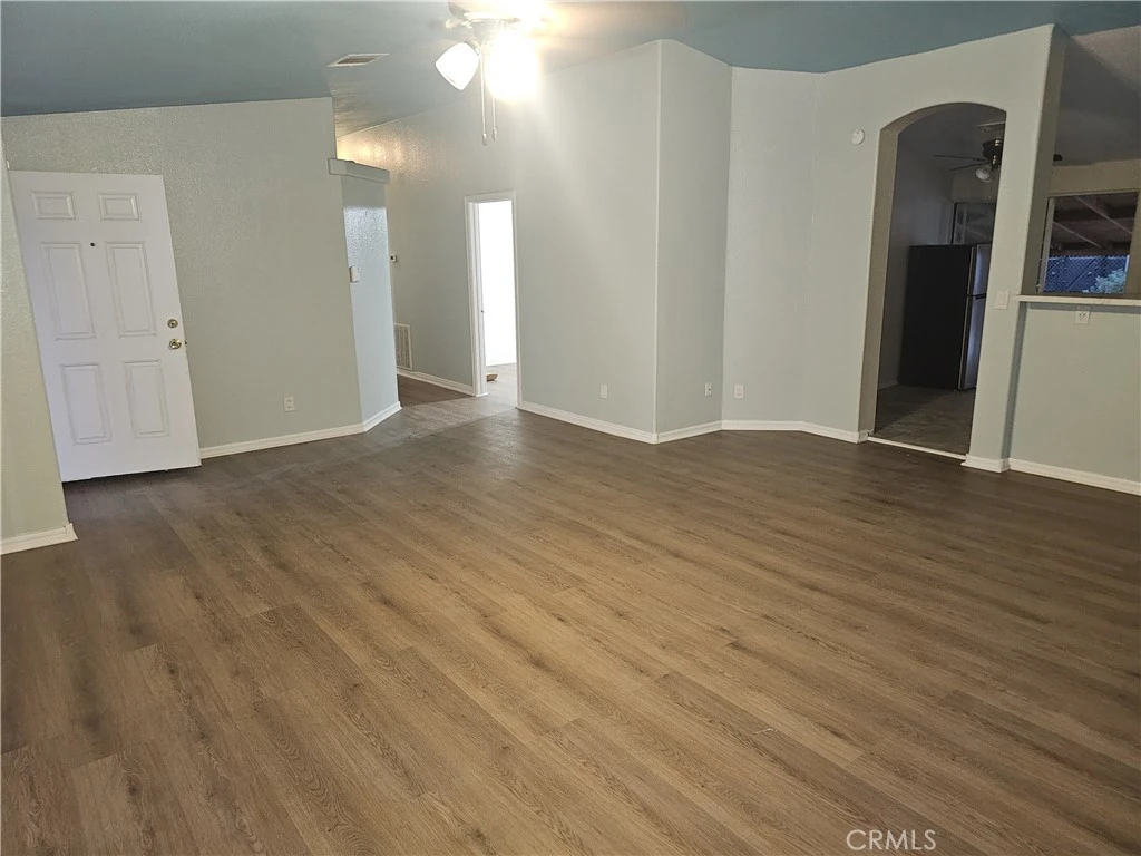 Interior 4