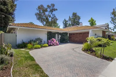 32046 Kingspark Court photo 2