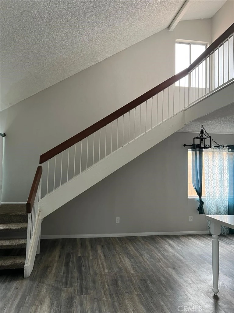 Interior 4