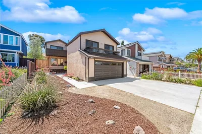 1407 Lakeside photo 2