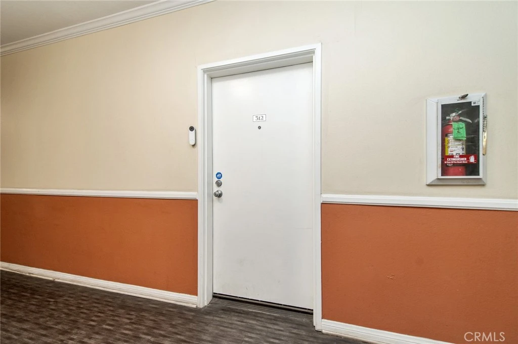 Interior 3