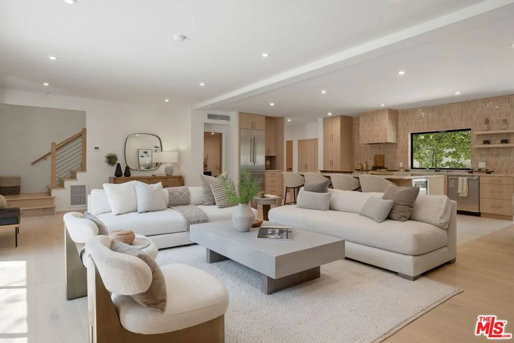 Interior 1