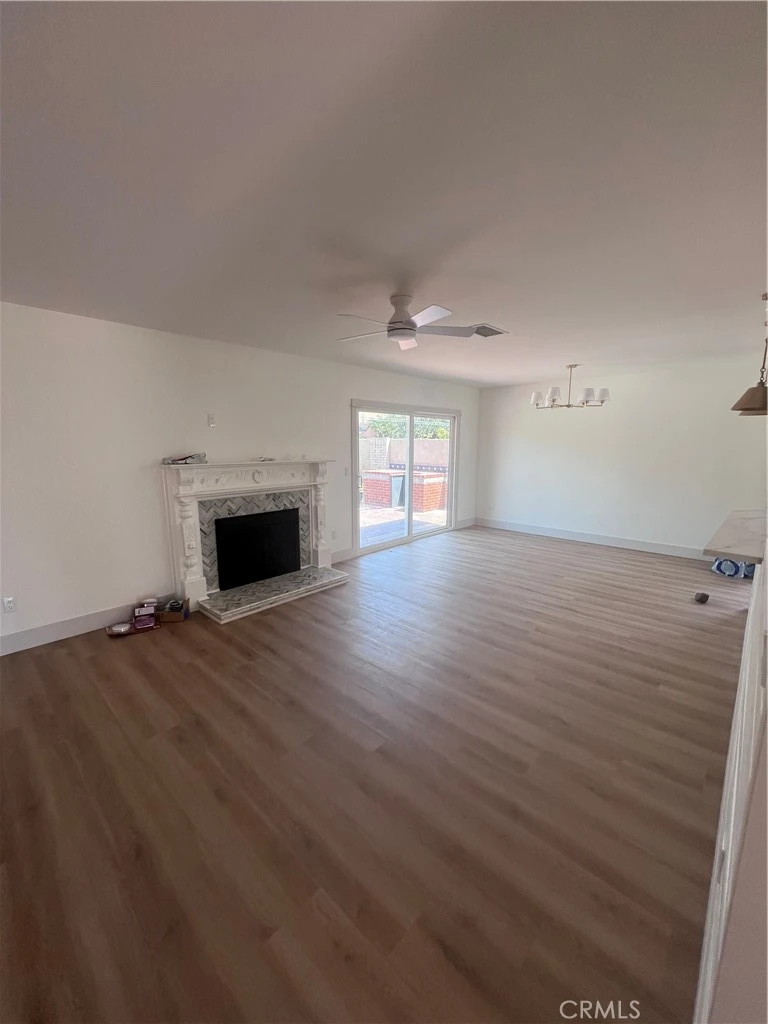 Interior 4