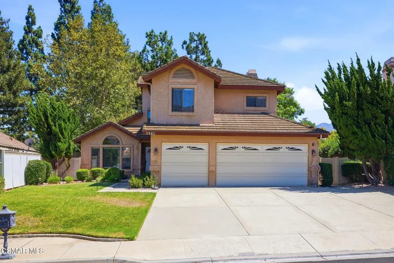 3982 Santa Monica Court