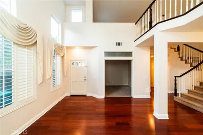 27 LARKMEAD photo 2