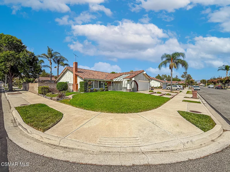 3243 Emerald Avenue