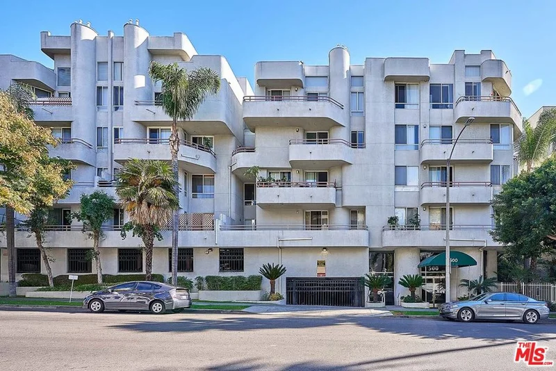 500 S Berendo Street 101