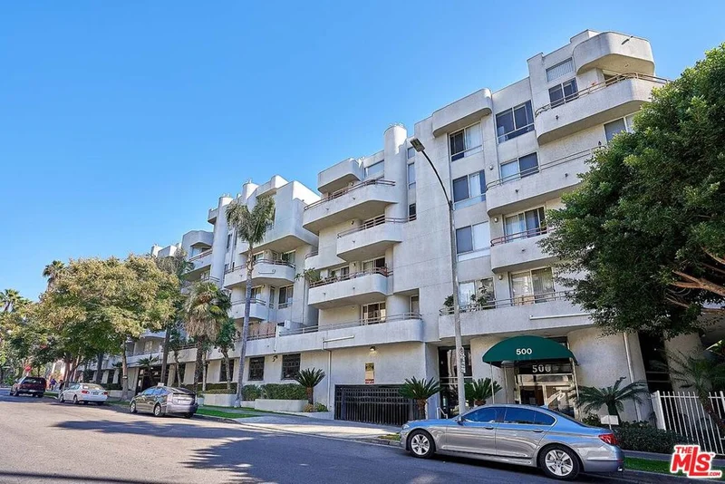 500 S Berendo Street 101 photo 2