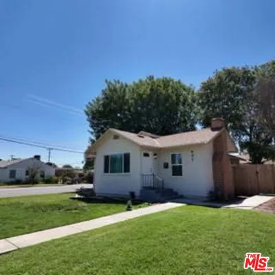 401 Cypress Street photo 2