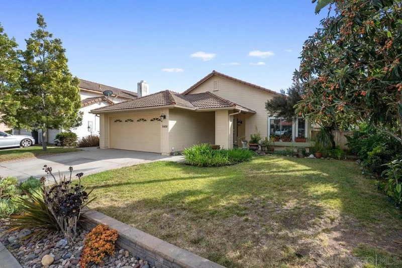 11459 Grassy Trail Dr photo 2