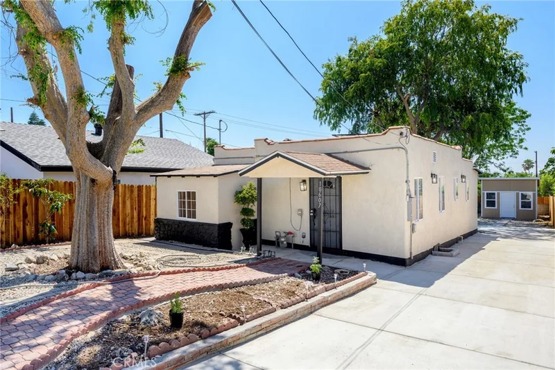 10607 Whitegate Avenue
