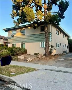 469 E Algrove 6