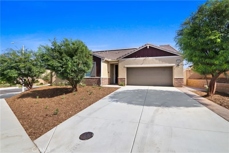 9451 Rancho Jurupa