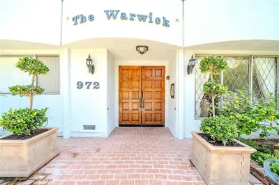 972 E California Boulevard 202 photo 2