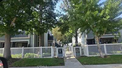 7300 Quill 207