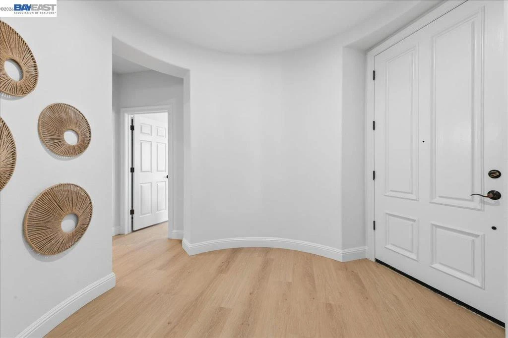 Interior 3