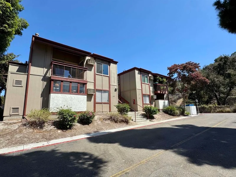 5473 Adobe Falls Rd- 16