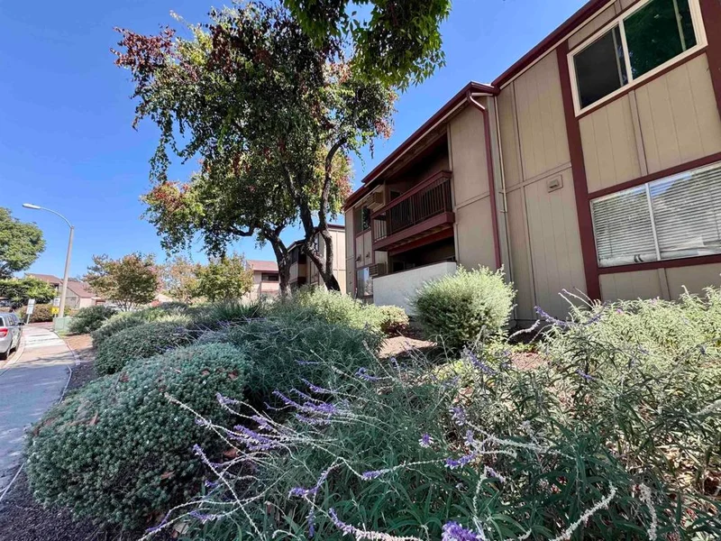 5473 Adobe Falls Rd- 16 photo 2
