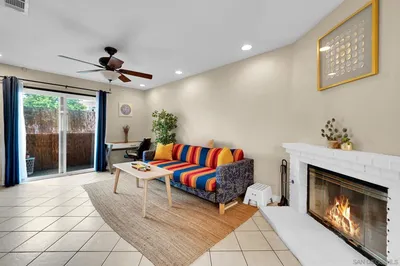 4523 College Way H photo 2