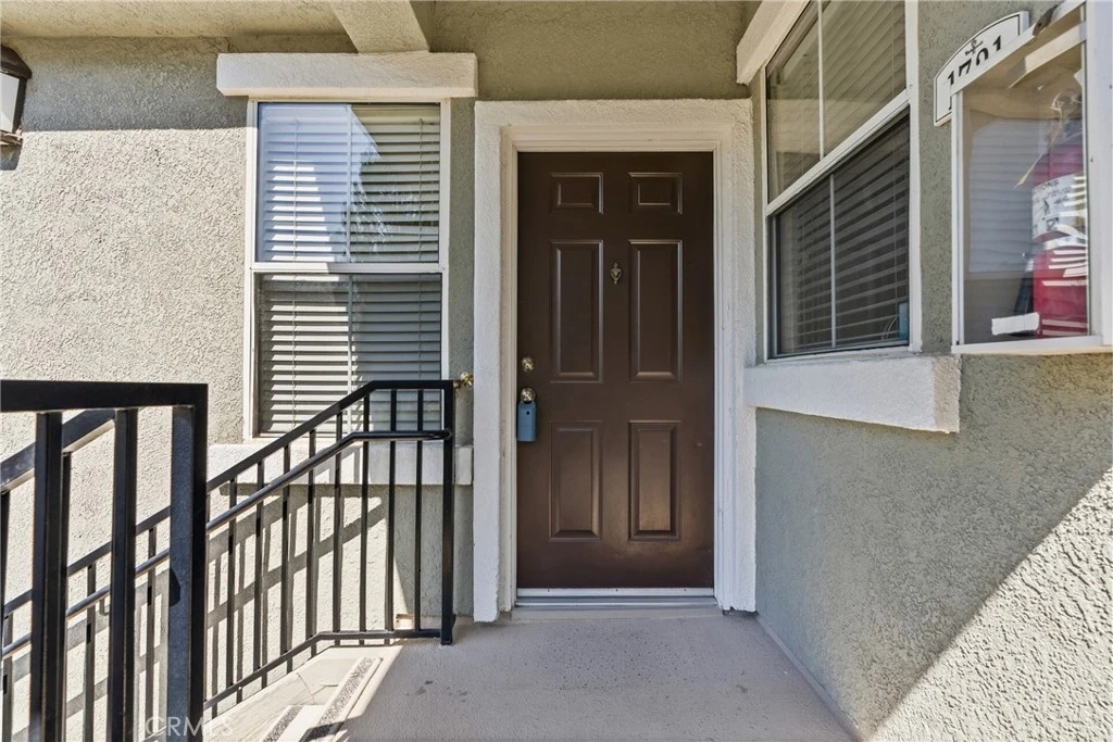 Interior 3