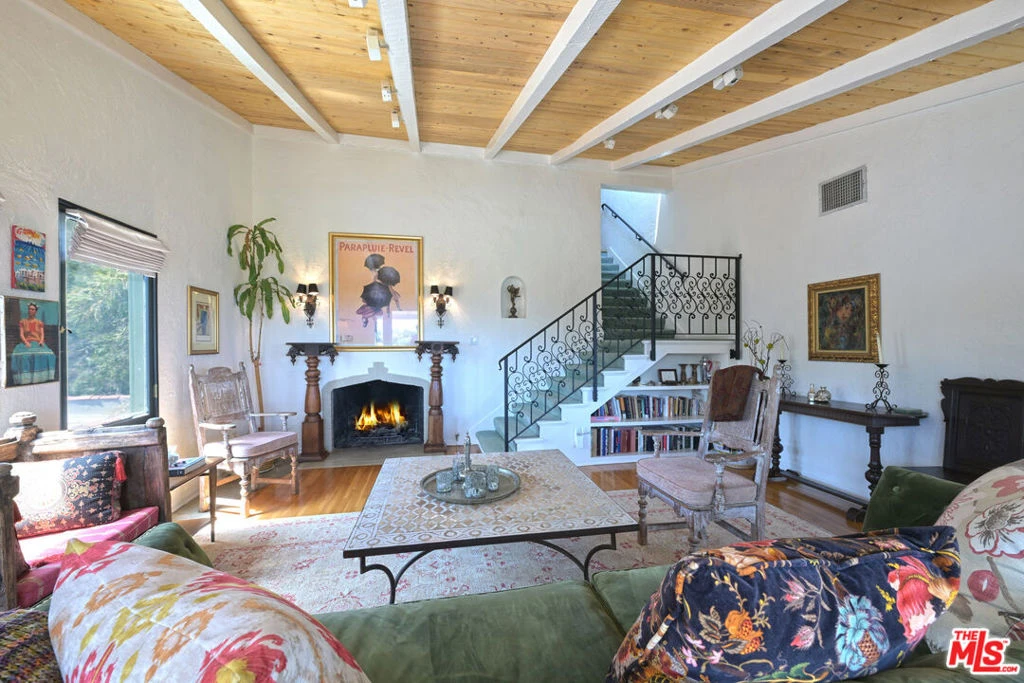 Interior 1