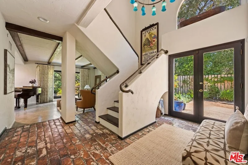 Photo 2 of 11662 Duque Drive