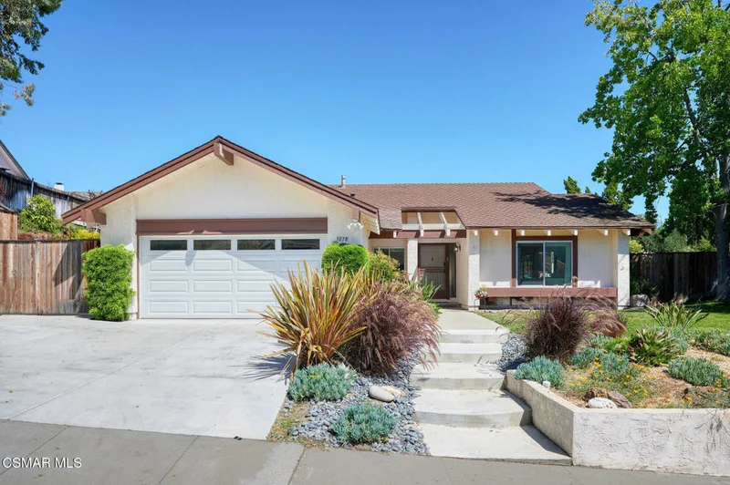 3078 Saddleback Court
