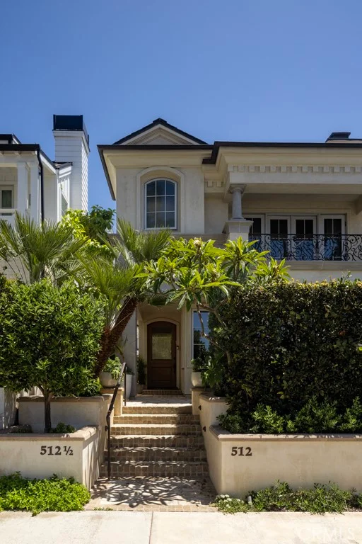 512 Avocado Avenue