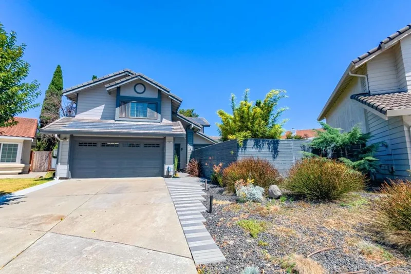 32811 Palmdale Court photo 2