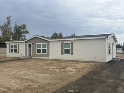 21781 Oakwood