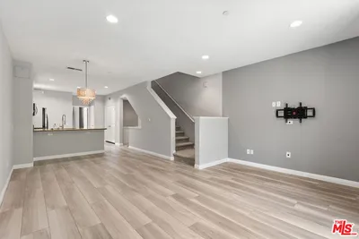 8620 S Belford 606 photo 2