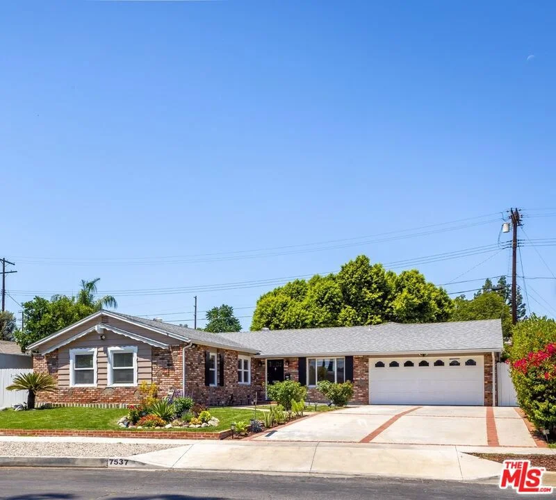 Photo 2 of 7537 Quimby Avenue