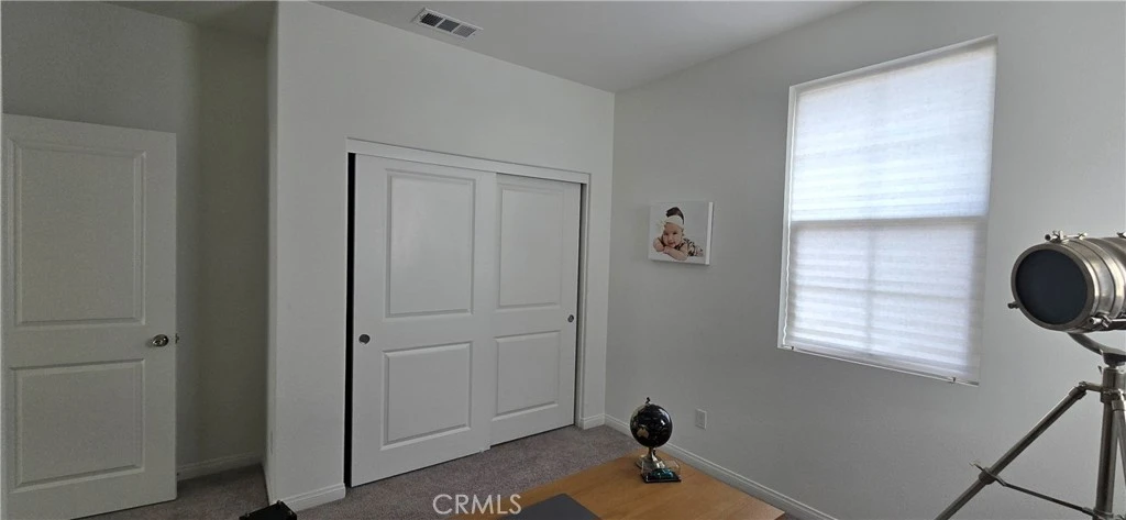 Interior 4