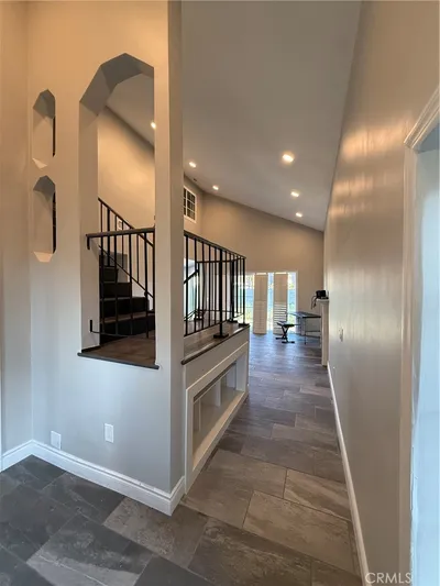 24413 Dyna Pl photo 2
