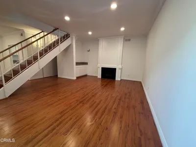 3200 Fairesta Street 5 photo 2