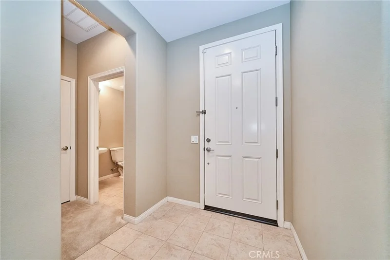 1324 N Macneil Drive photo 2
