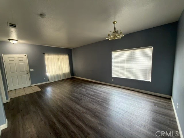 Interior 4