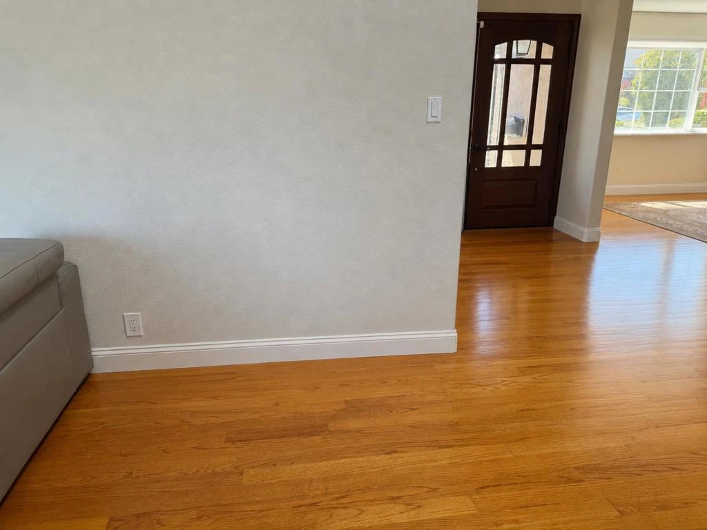 Interior 4