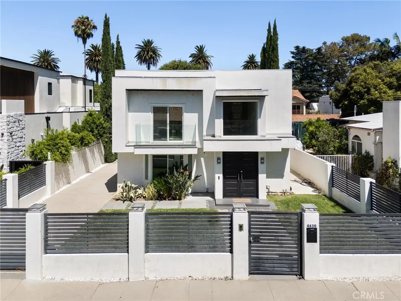 4630 Cedros Avenue