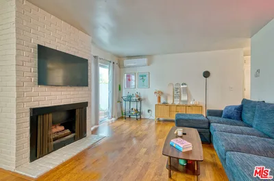 1524 Berkeley Street 5 photo 2