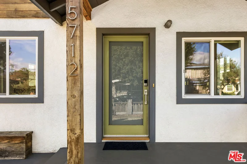 5712 Buchanan Street photo 2