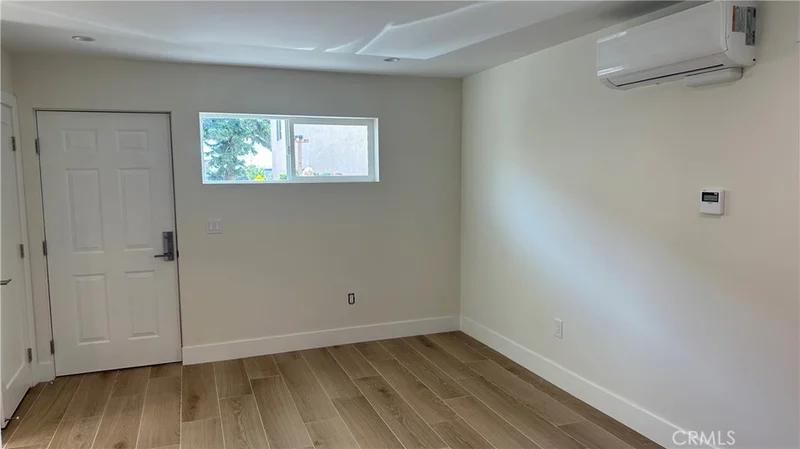 1315 N Kingsley Drive 1/2 photo 2