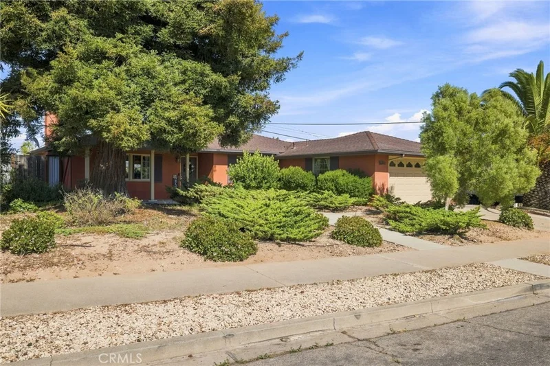 Photo 2 of 3937 Agena Way