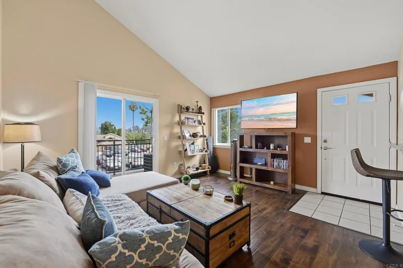 495 San Pasqual Valley Road 152
