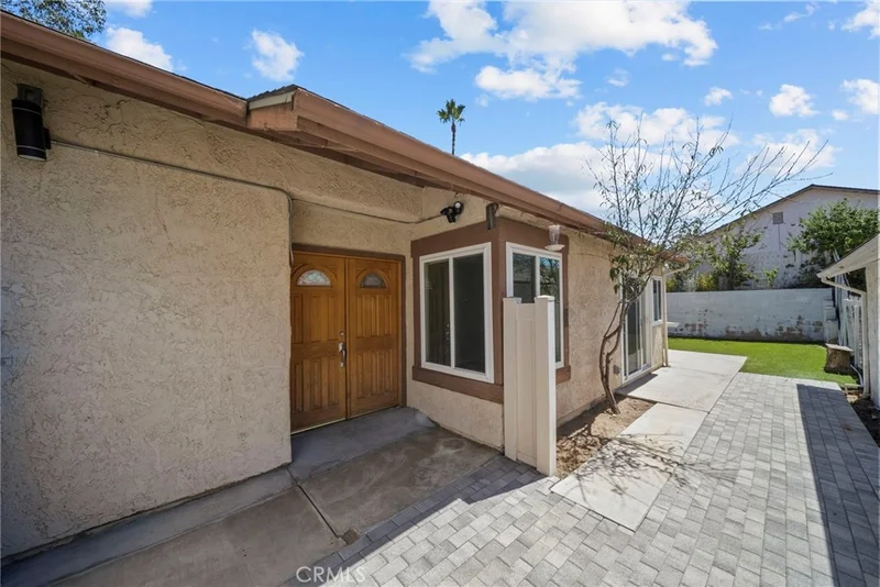 14071 Fenton Lane photo 2