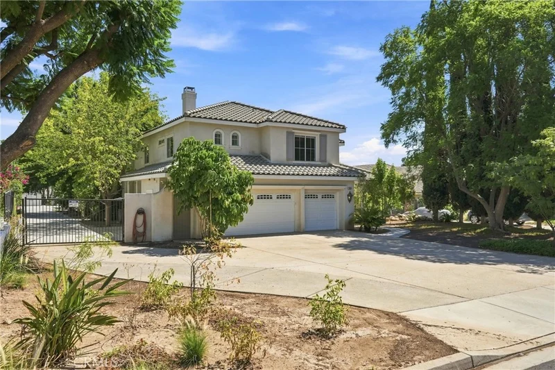 Photo 2 of 4108 Crestview Drive