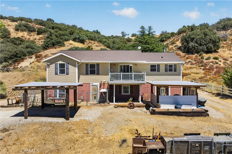 871 Lebec Rd photo 2