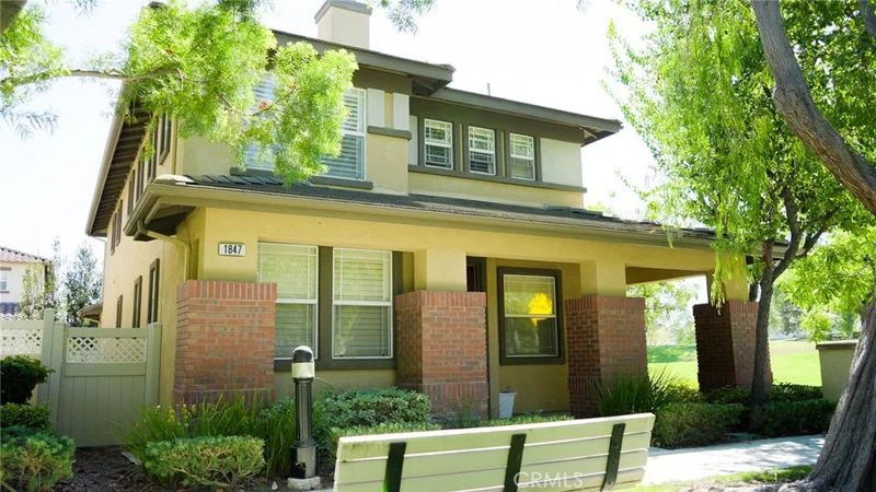 Photo 2 of 1847 Carpenter Court