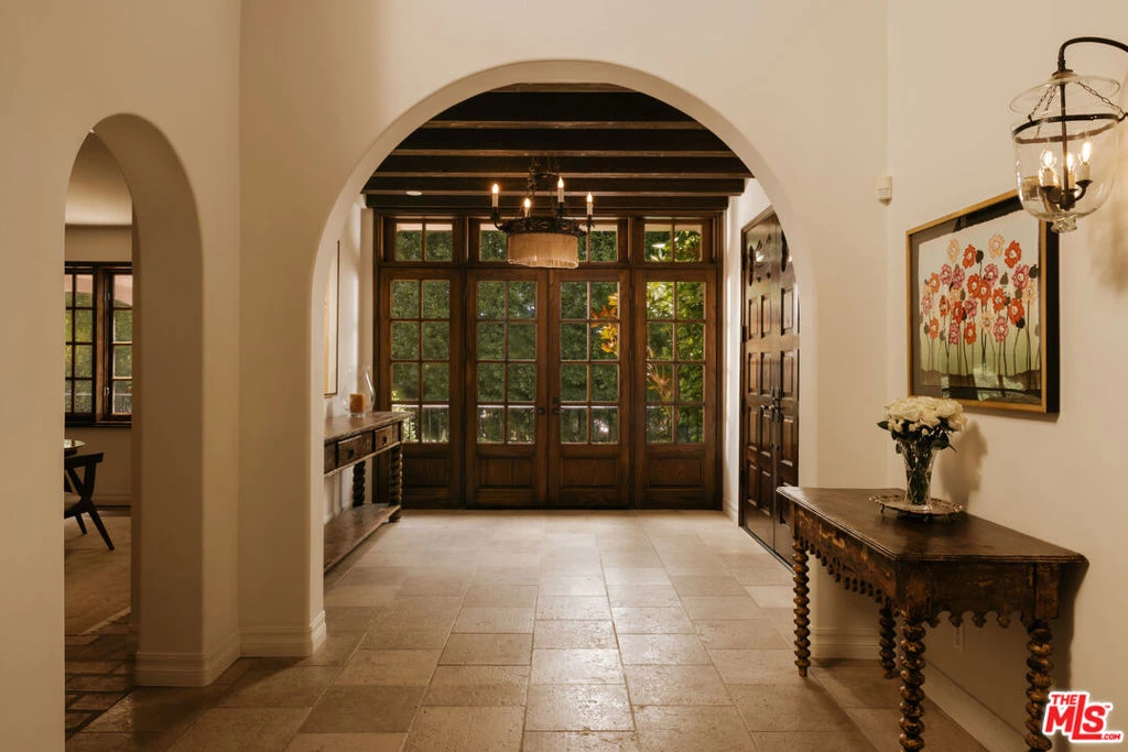 Interior 1