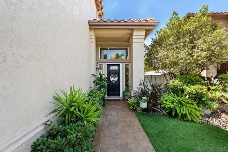 12585 Swan Canyon Place photo 2